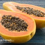 Papaya-Seeds-Open-Fruit
